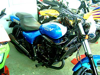 �G���~�l�[�^�[250V